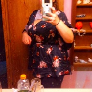 Beautiful silky torrid top size 2